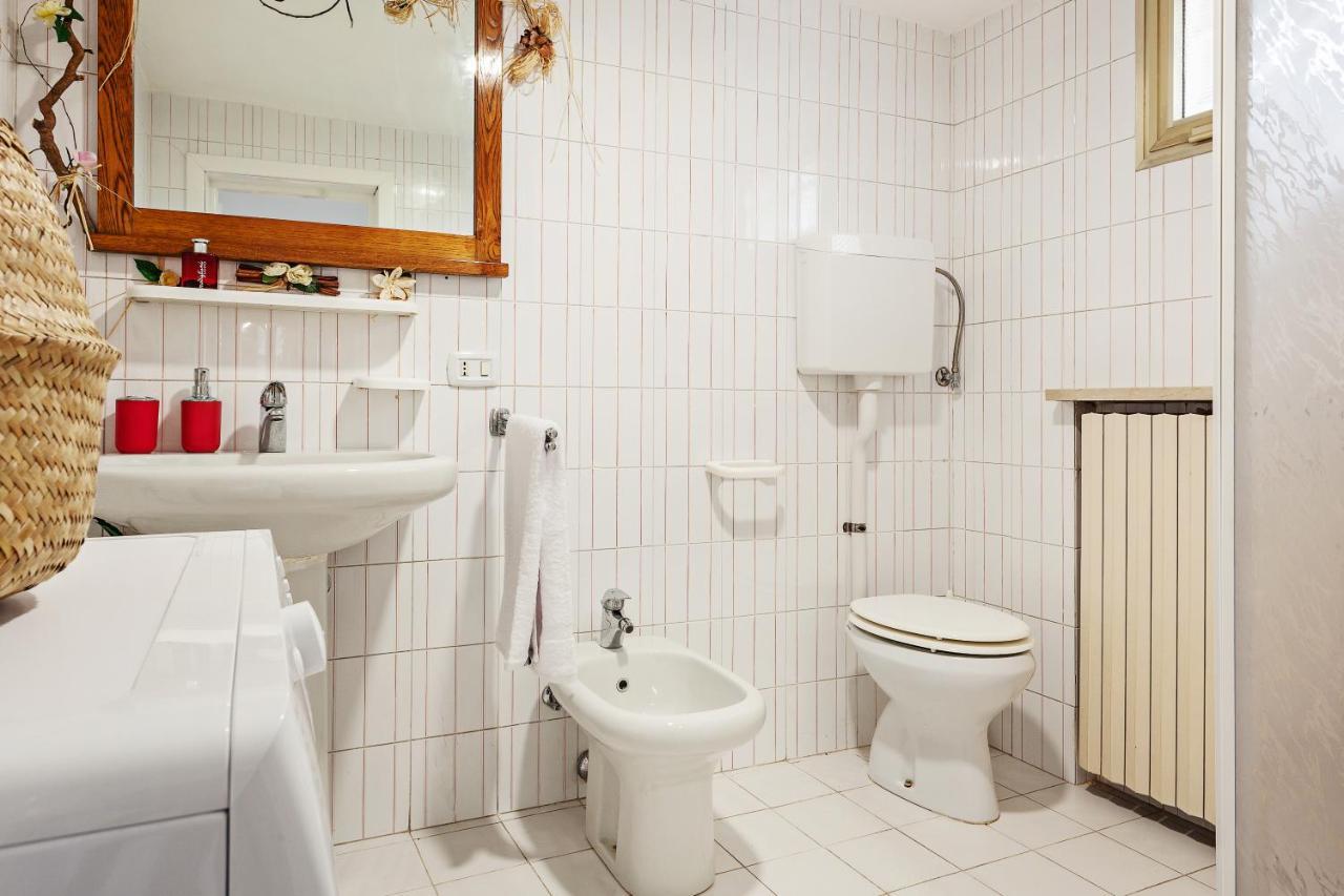 Palazzo Dei Diamanti Apartment Ferrara Bagian luar foto