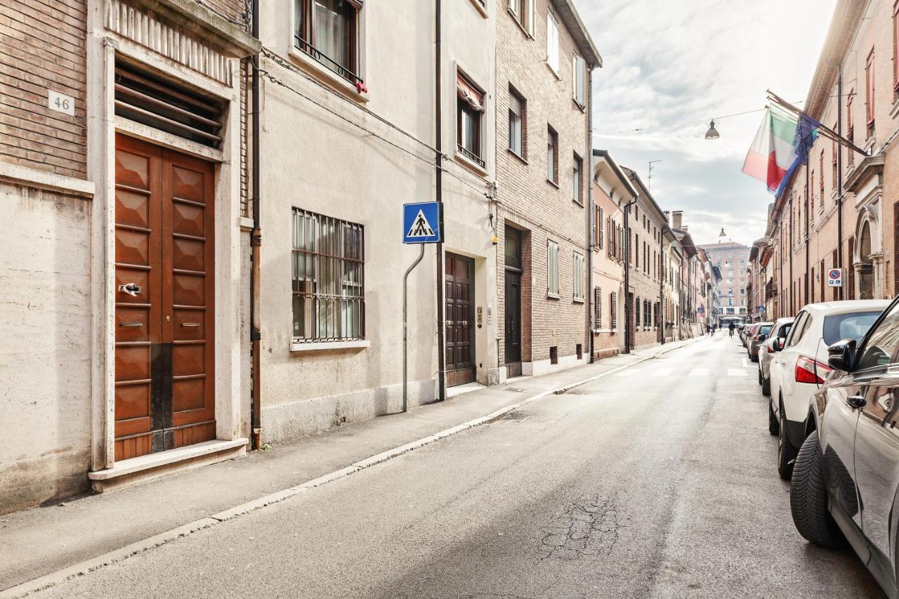 Palazzo Dei Diamanti Apartment Ferrara Bagian luar foto